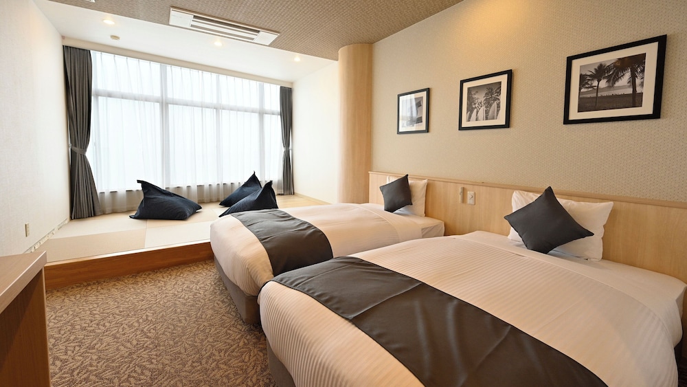 Japanese Western, Superior, Futon Bed, Twin Beds, Sea Side, Shared Bathroom, North Wing