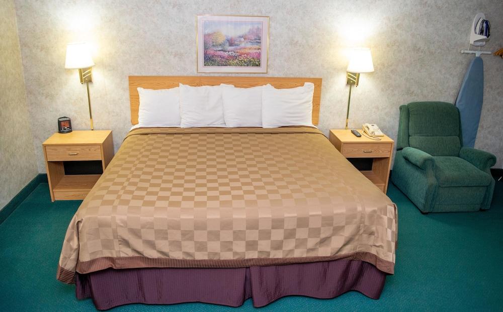 Regency Inn 8/20