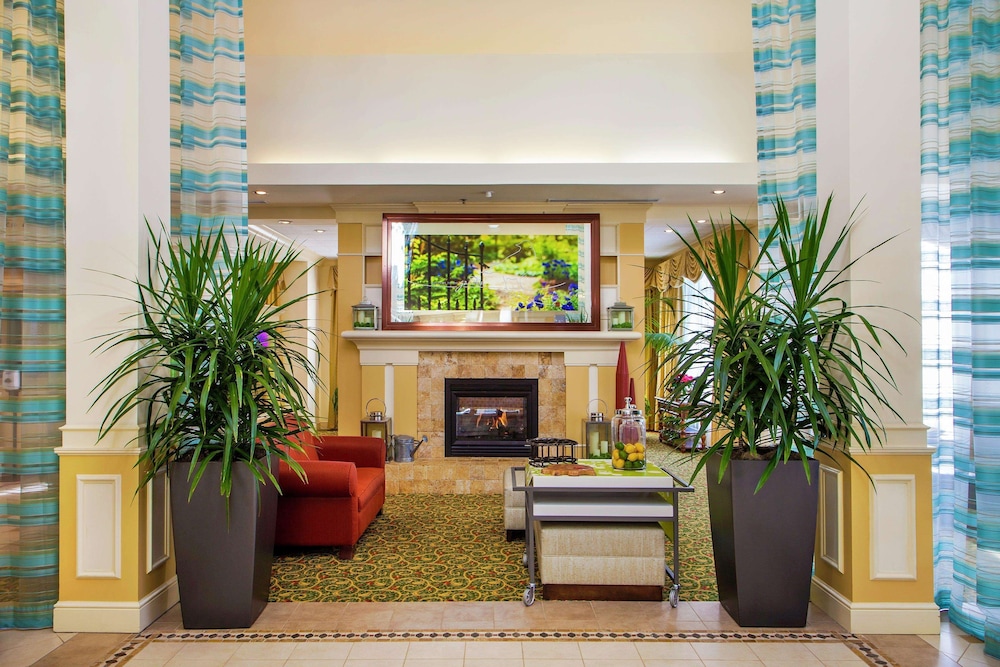 Hilton Garden Inn Outer Banks/Kitty Hawk 38/48