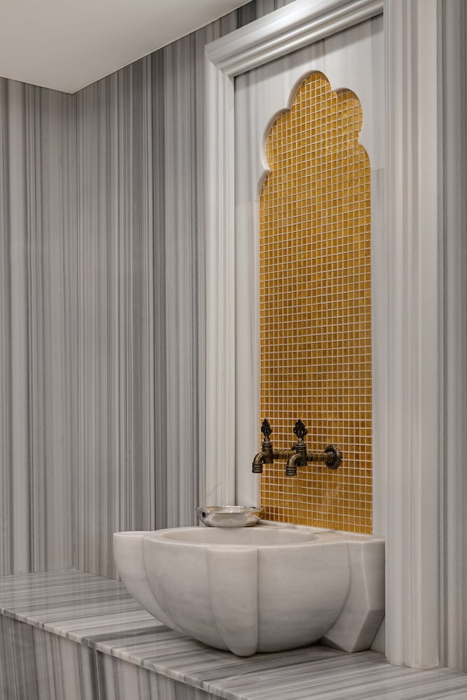 Gleam Collection Hotel 31/62