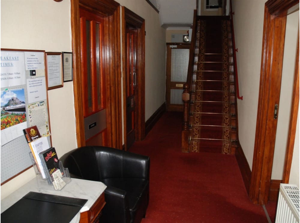 Tanes Hotel 43/61