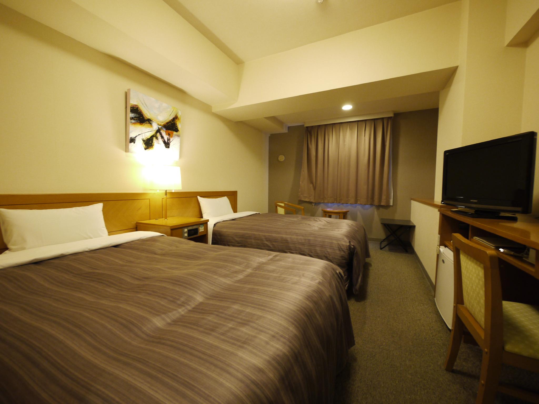 Room, Semi Double Bed, Smoking Type Not Guaranteed