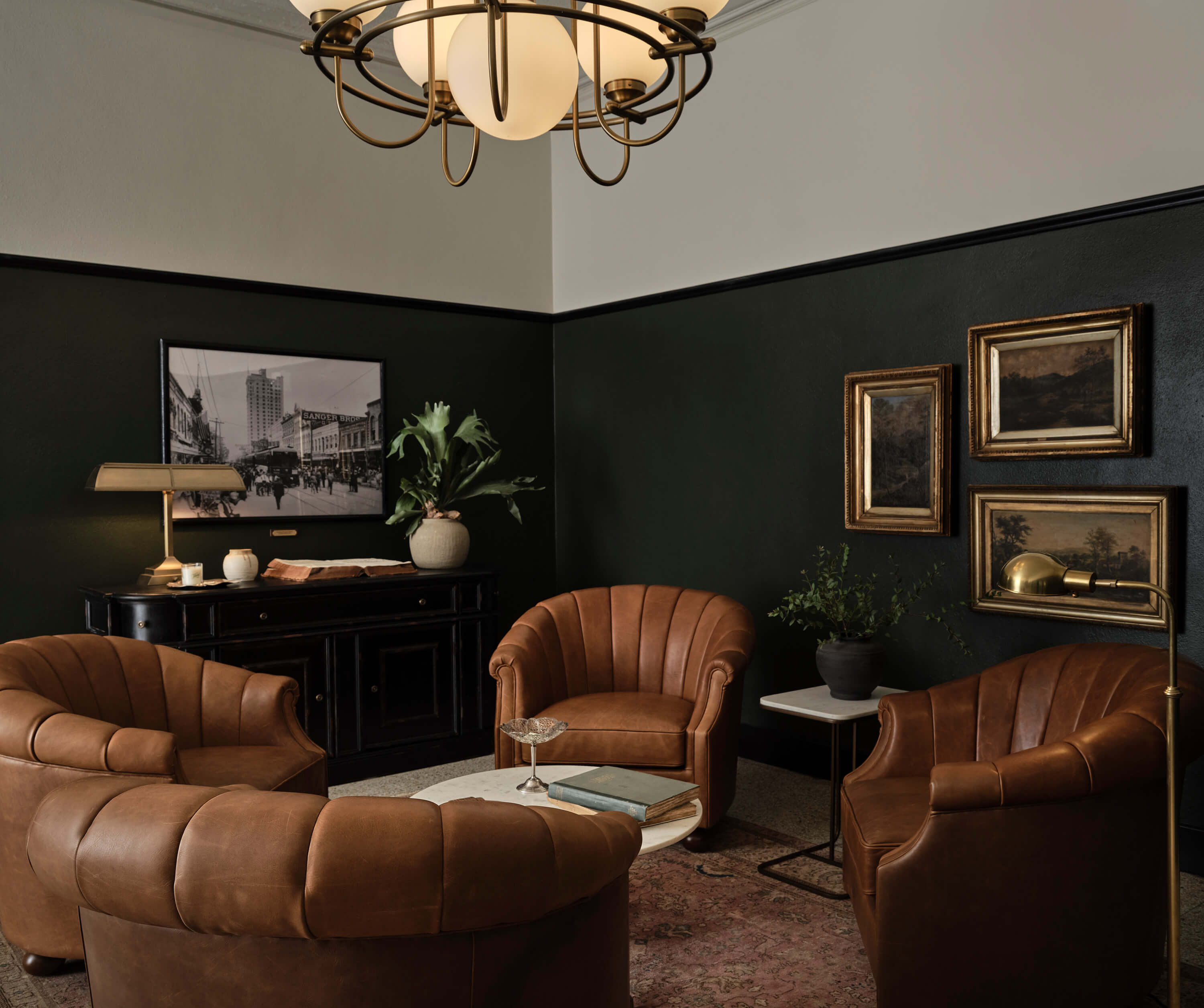 Hotel 1928 8/24