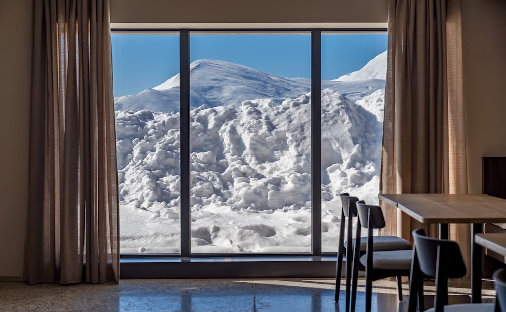 Alpina Hotel 38/50