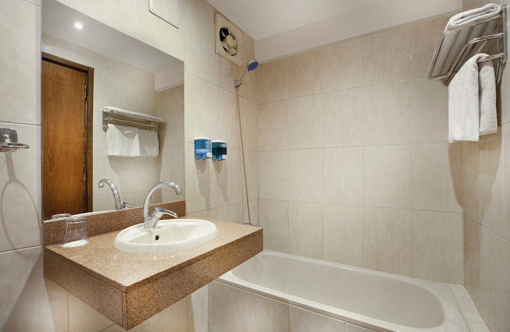 KANZY HOTEL 42/45