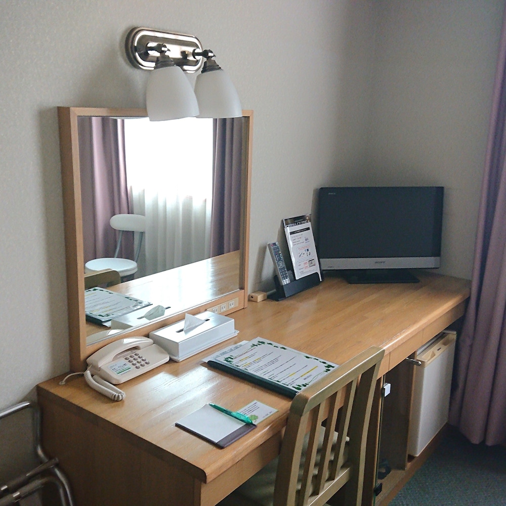 Island Hotel 49/60