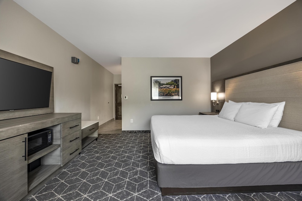 Standard, King Bed
