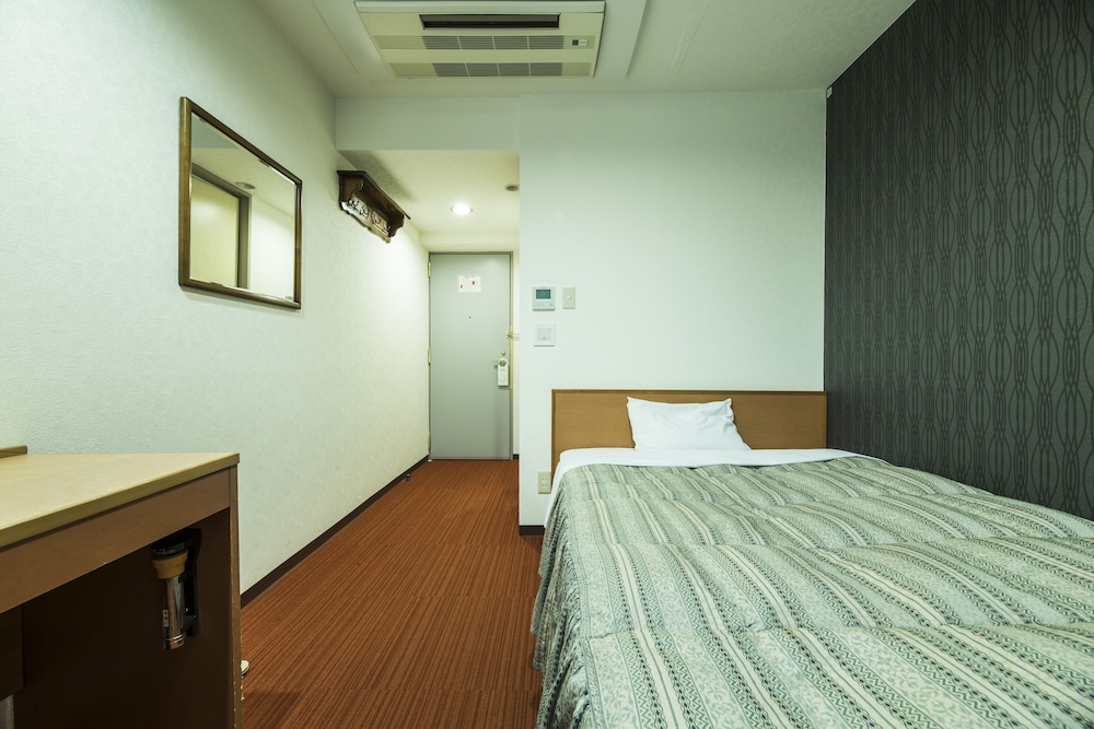 Isahaya Terminal Hotel 9/26