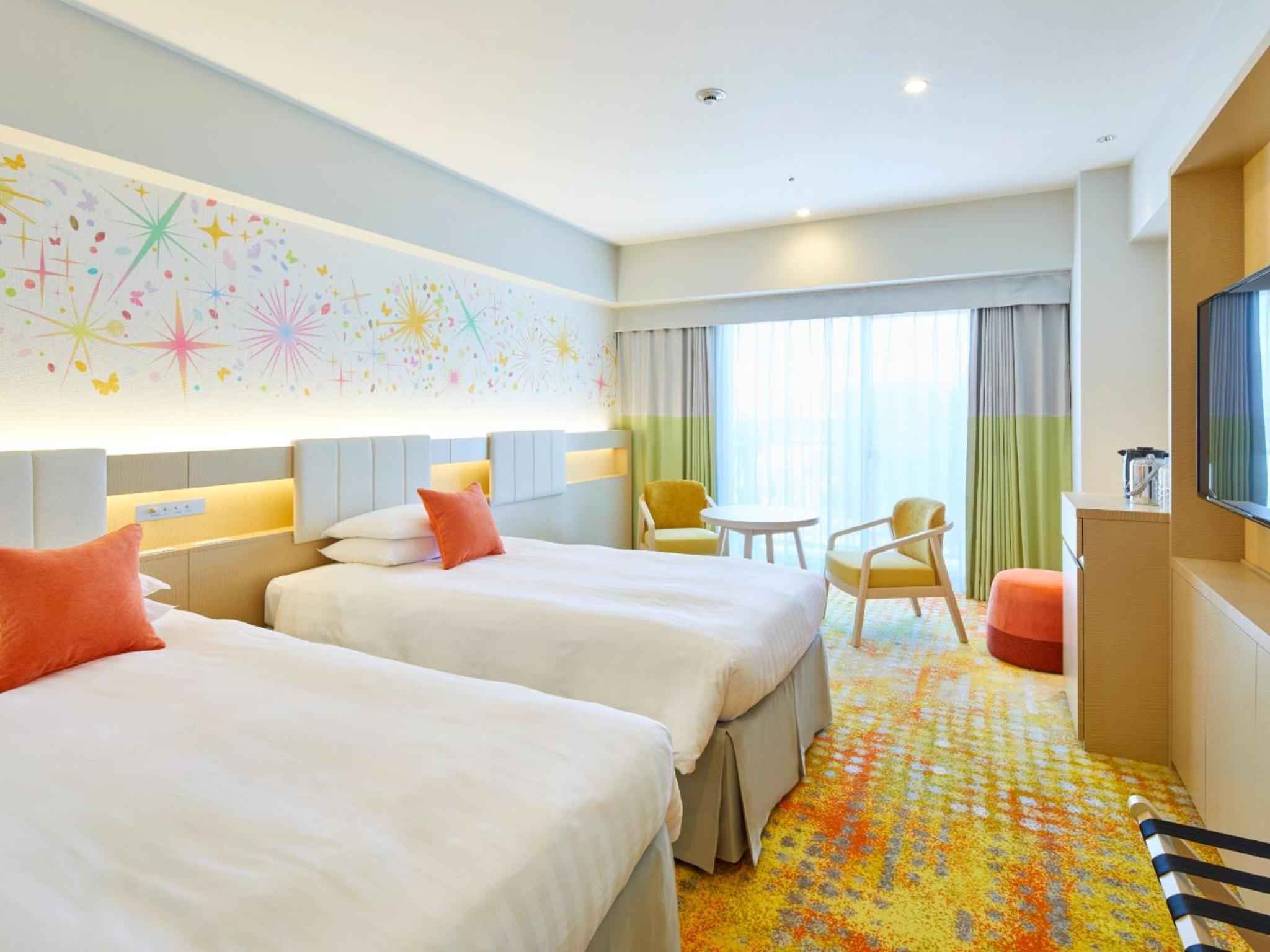 Rainbow, Standard, Twin Beds, Park View