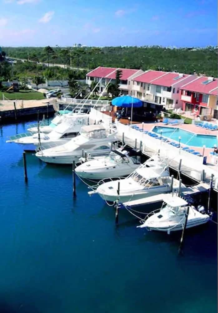 Ocean Reef Yacht Club Resort 7/75