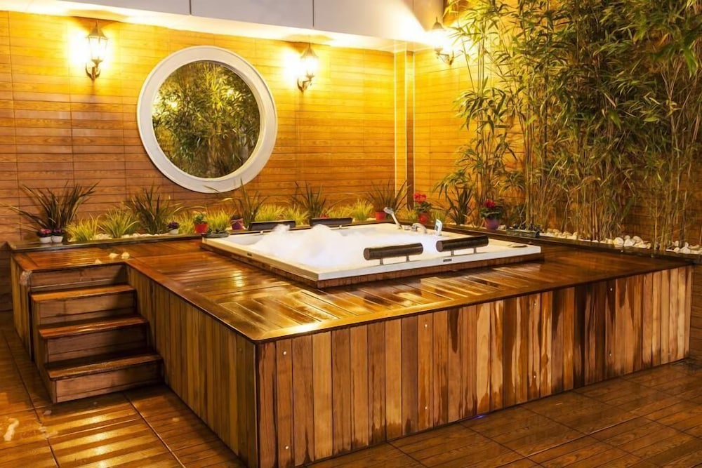 Nidya Hotel Esenyurt 24/40