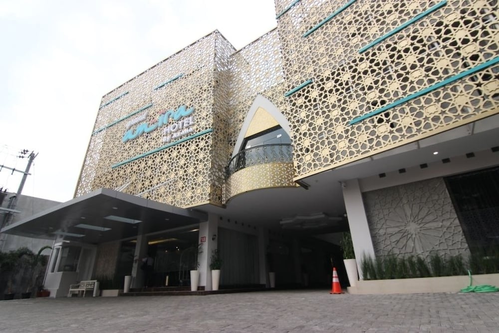 GRAND AMIRA HOTEL 60/63