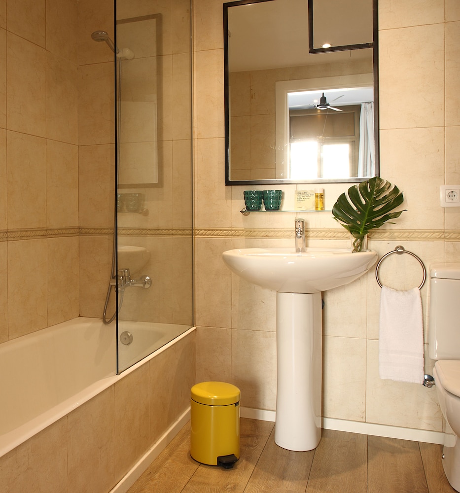 Hotel Chic&basic Lemon Barcelona 32/33