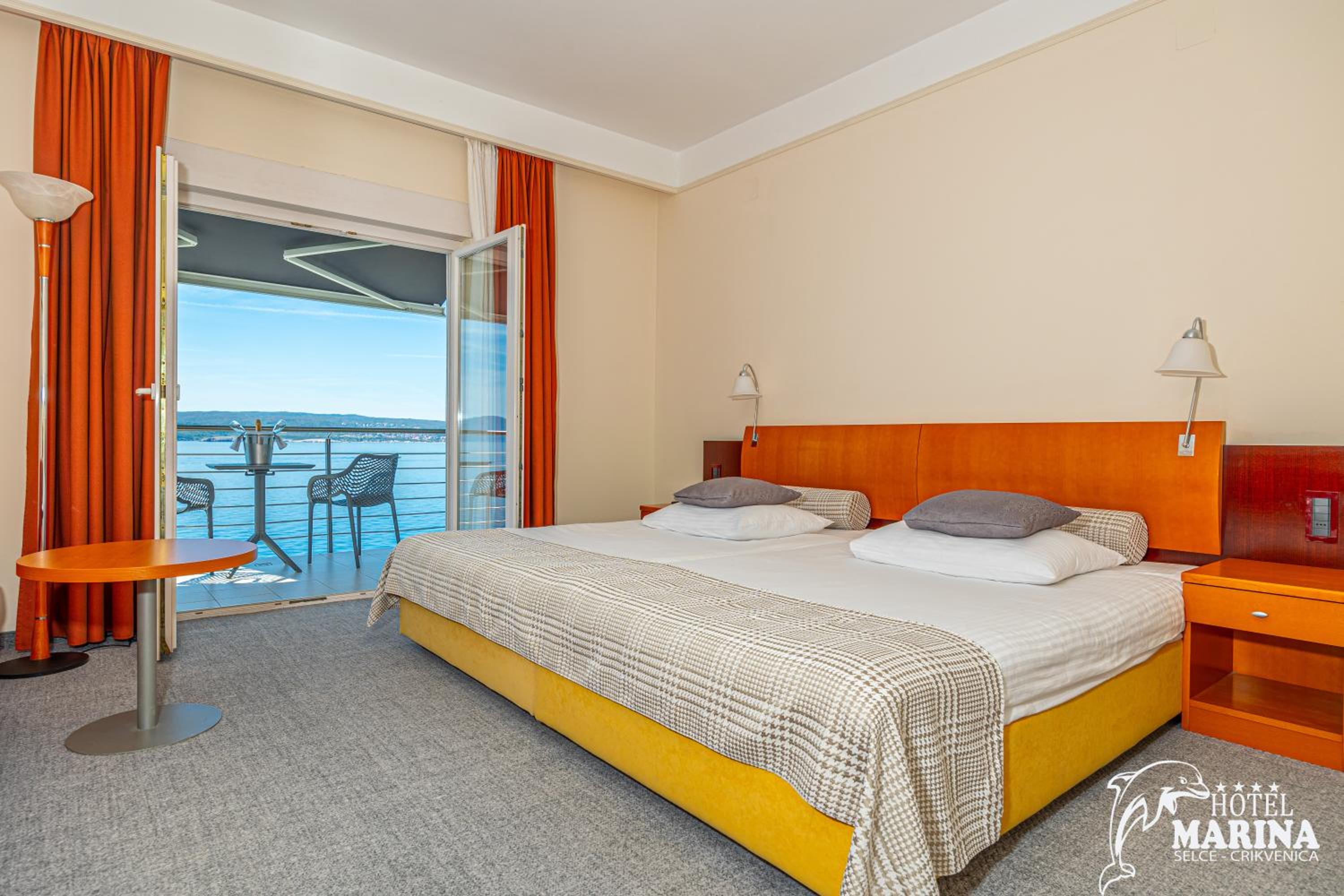 Room, Twin Beds, Sea View