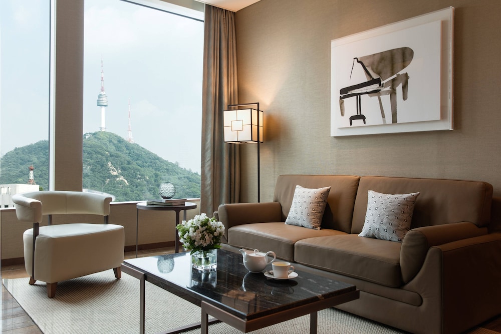 Courtyard by Marriott Seoul Myeongdong 35/53