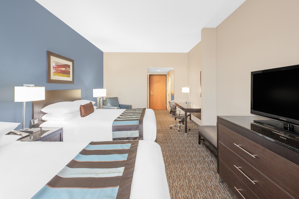 Wingate by Wyndham Sylvania/Toledo 9/56