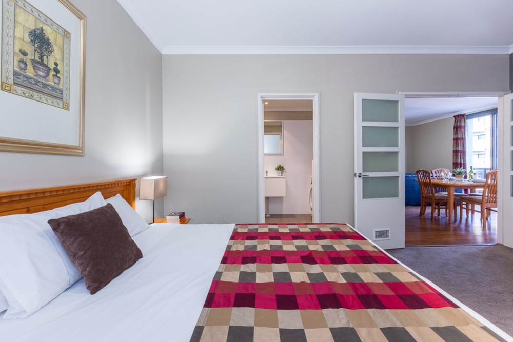 MONT CLARE BOUTIQUE APARTMENTS 7/21
