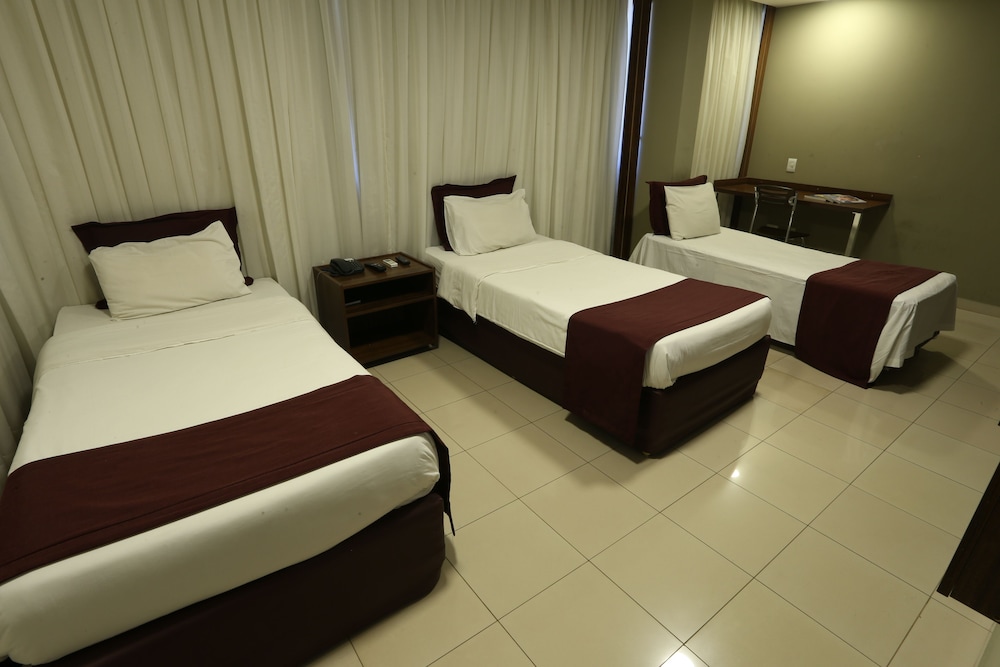 ROOM, TRIPLE, 3 BEDS