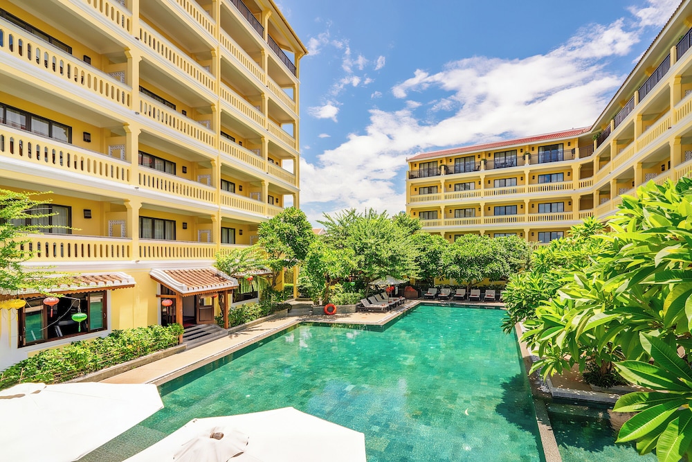 Hoi An Central Boutique Hotel & Spa 37/40