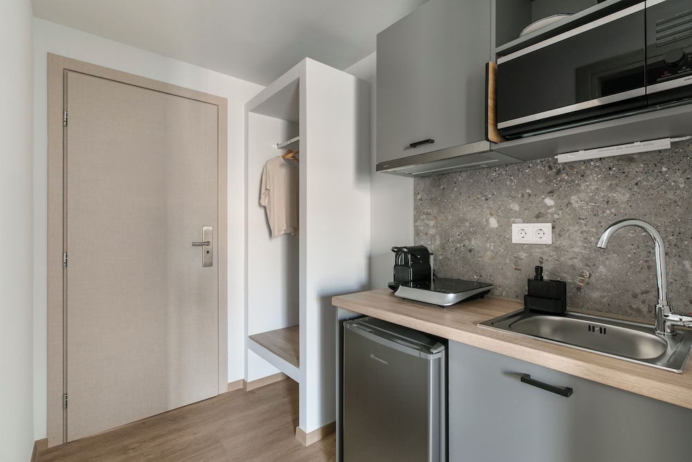 B48 Athens Dafni 60/60