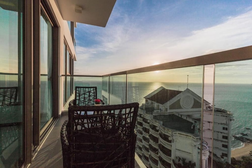 Wongamat Tower By Pattaya Sunny Rentals 图片1
