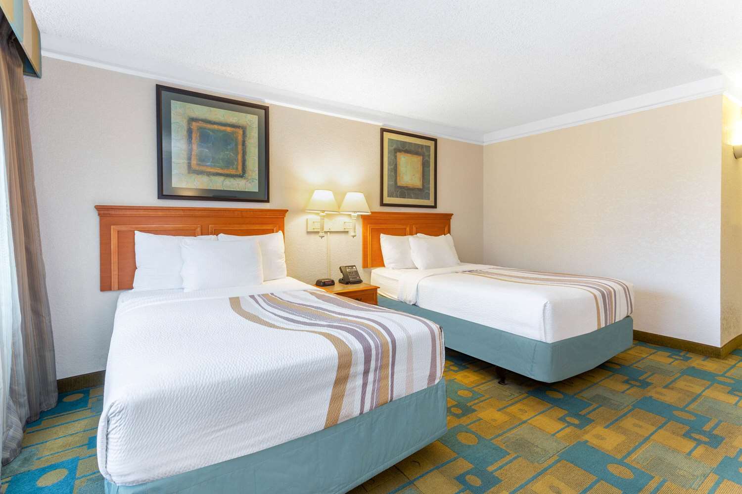 La Quinta Inn And Suites By Wyndham Redding 26/49