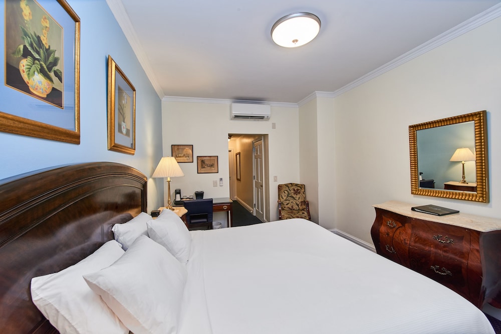 3 WEST CLUB HOTEL 9/62