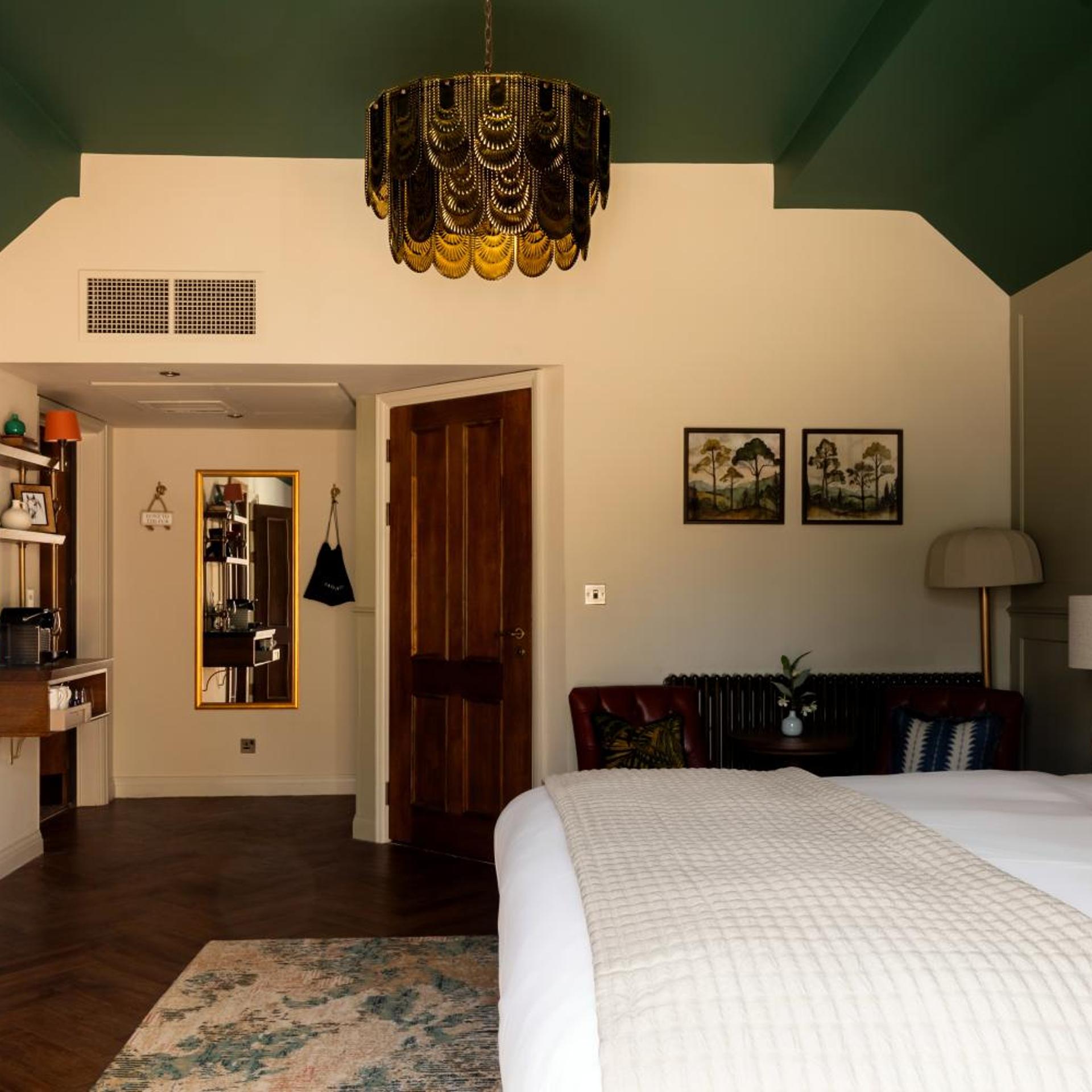 Coach & Horses Hotel 12/49