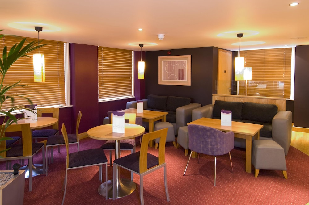 Premier Inn London Kensington 25/37