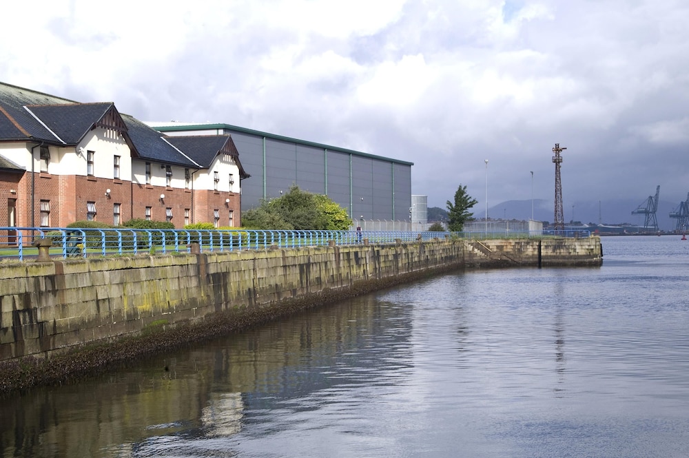 Premier Inn Greenock 25/28