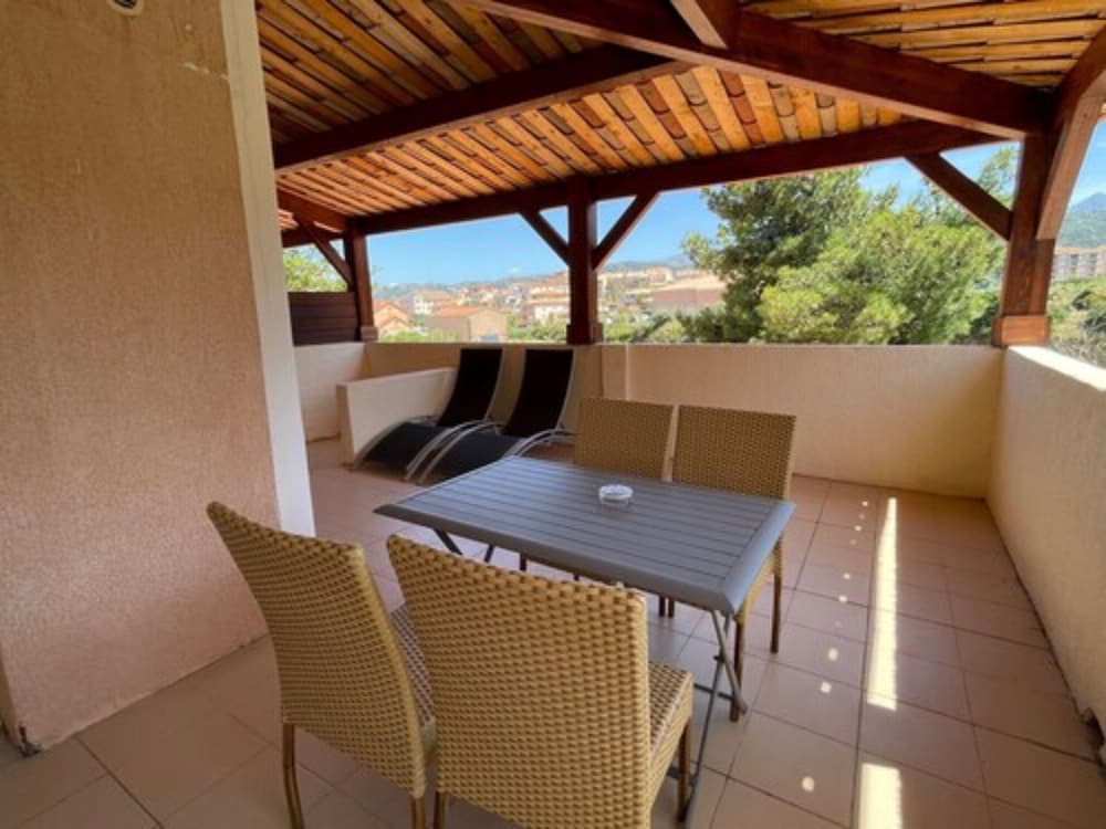 HOTEL L'ESCALE COTE PORT 21/42