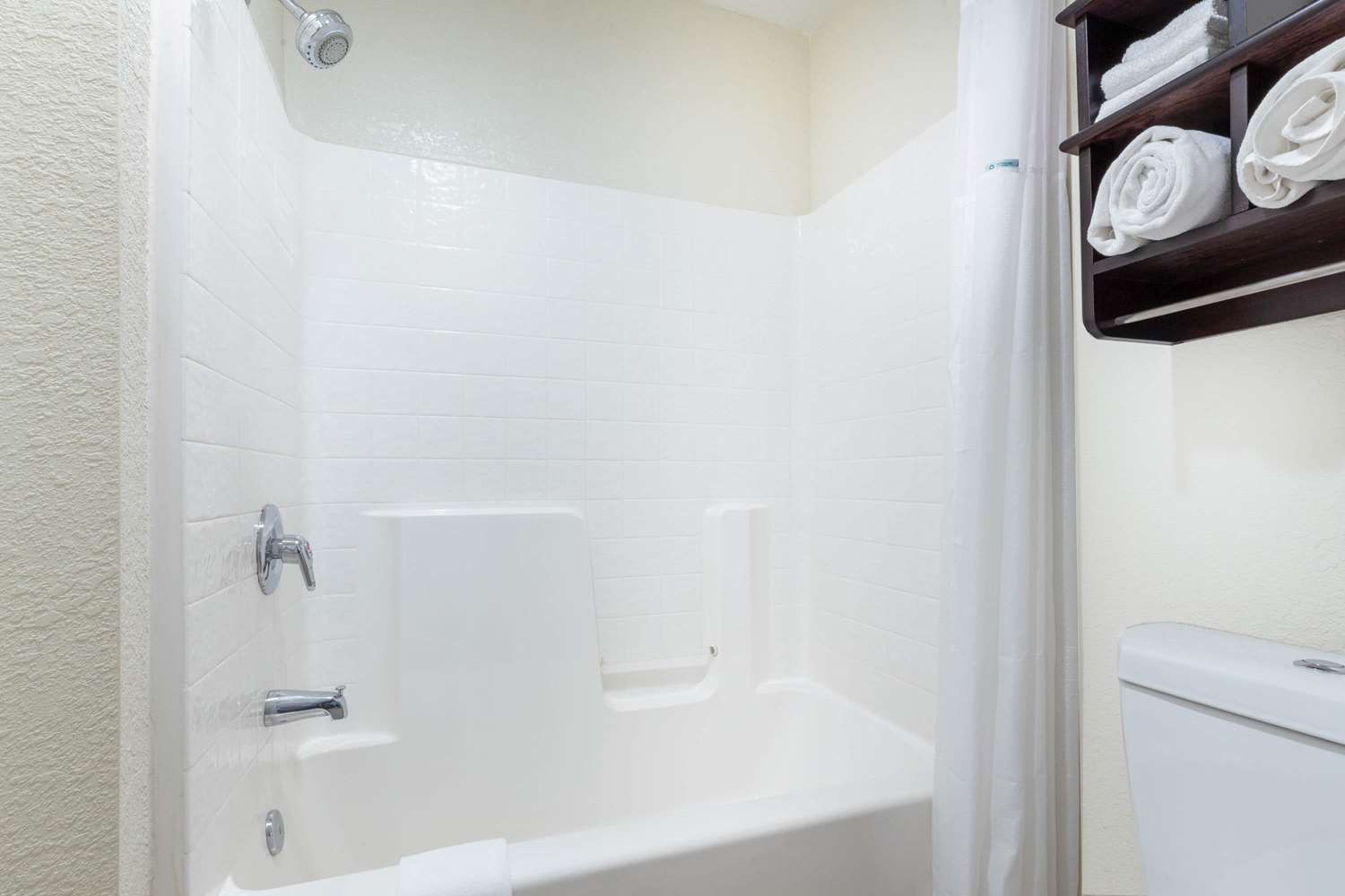 Travelodge by Wyndham Angels Camp CA 35/35