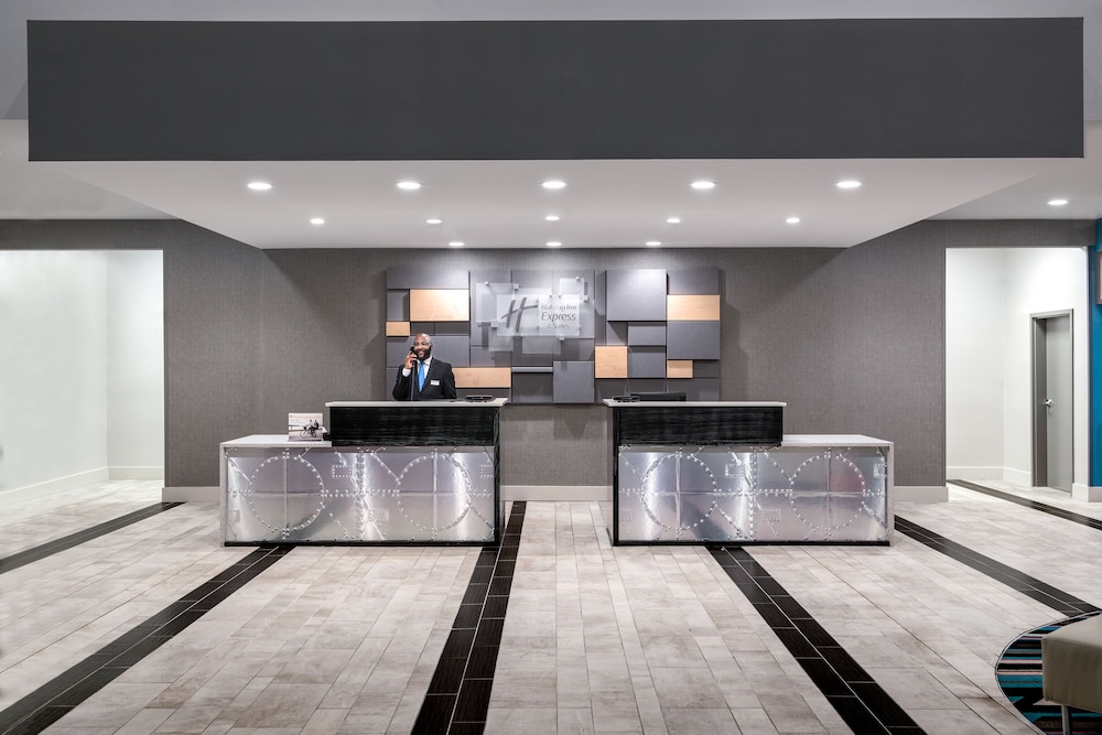 Holiday Inn Express And Suites Charlotte Airport 13/58
