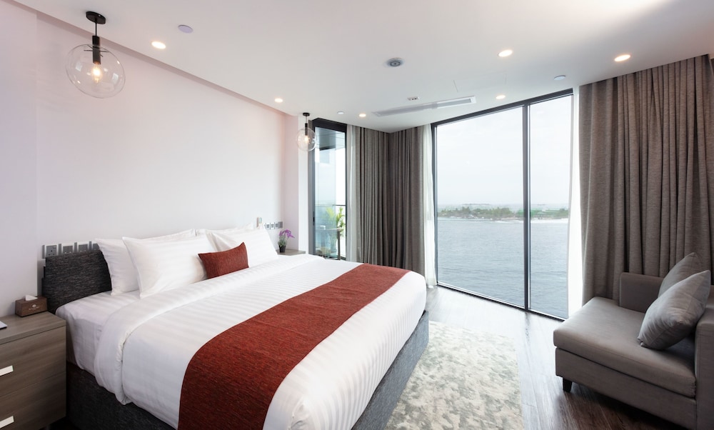 Maagiri Hotel 17/50