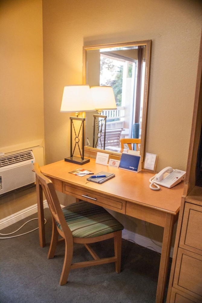 Sol Springs Inn 40/50