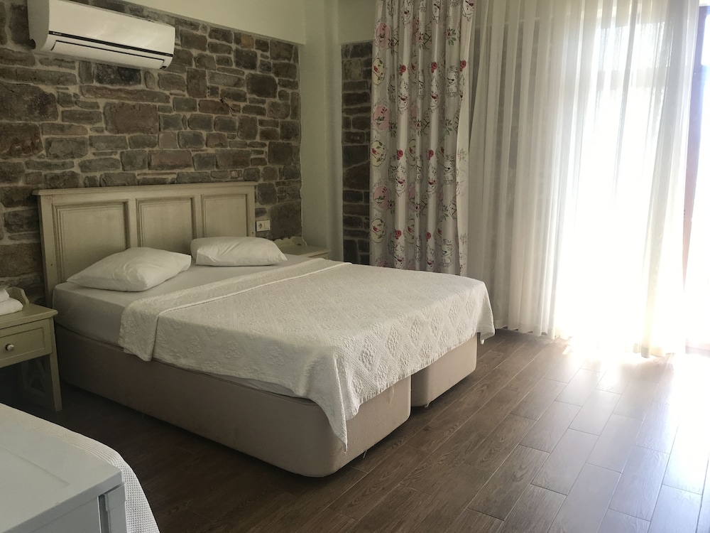Gokceada Yakamoz Motel 20/50