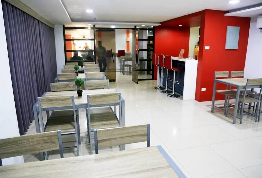 Travelbee Business Inn 34/49