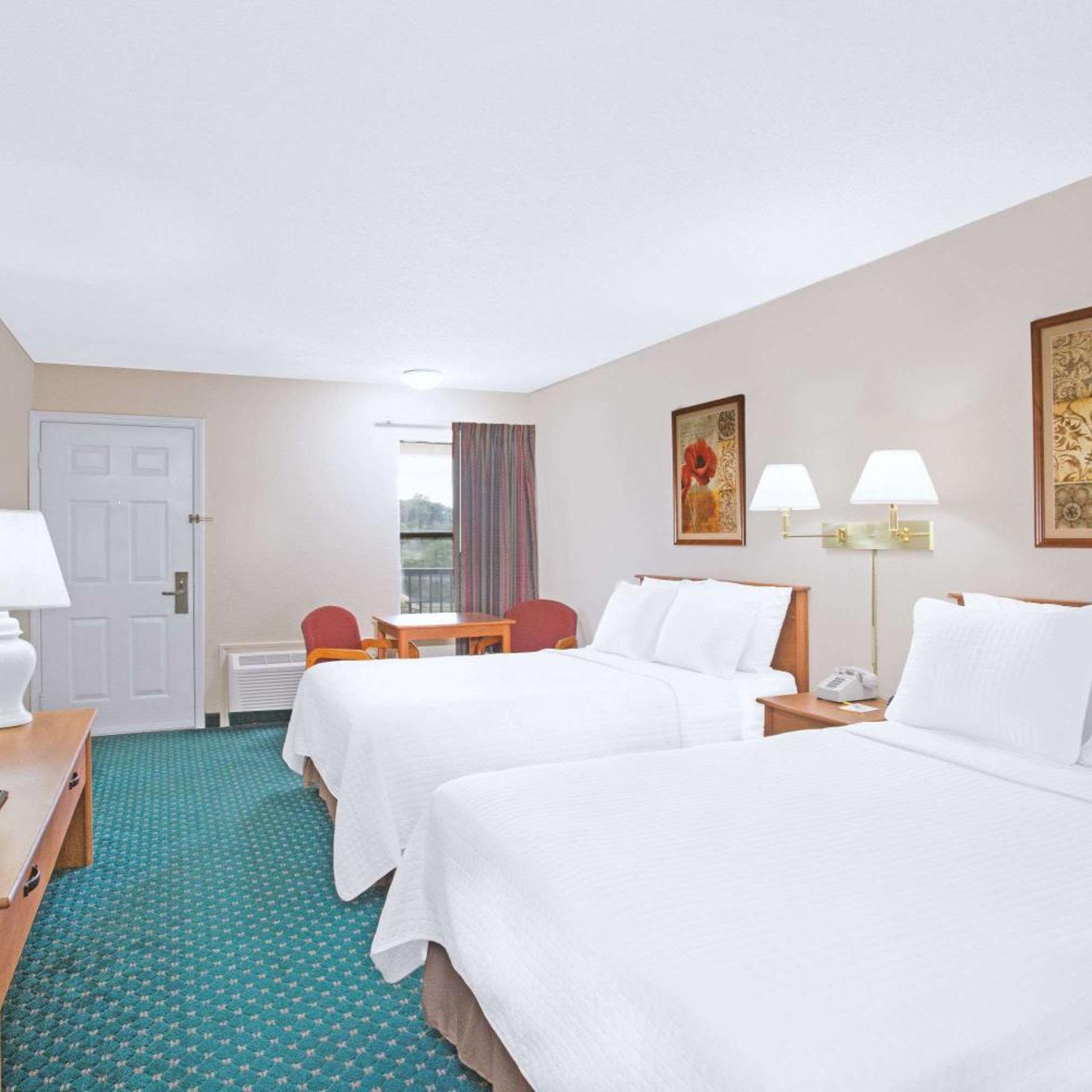 Days Inn by Wyndham Wytheville 10/22