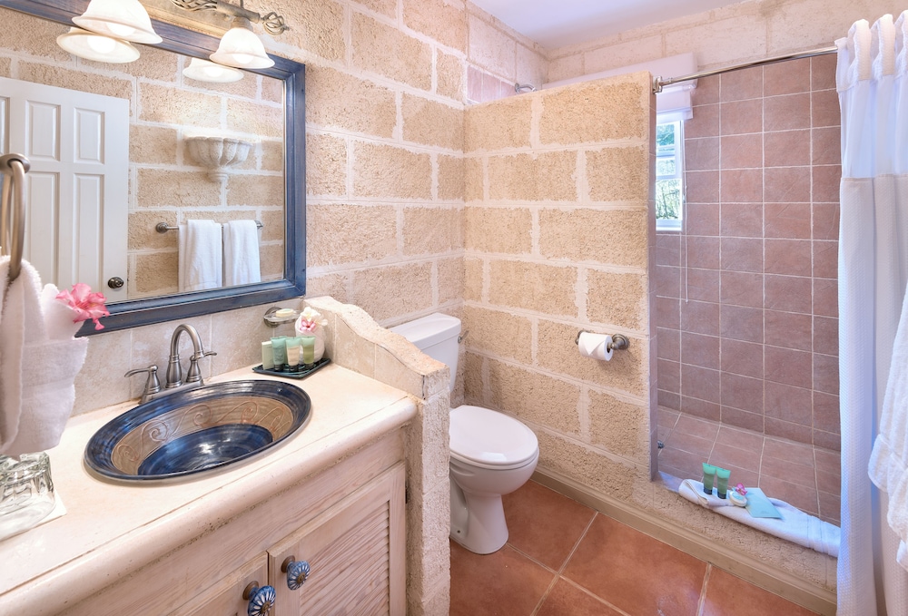 Little Arches Boutique Hotel Barbados 50/50