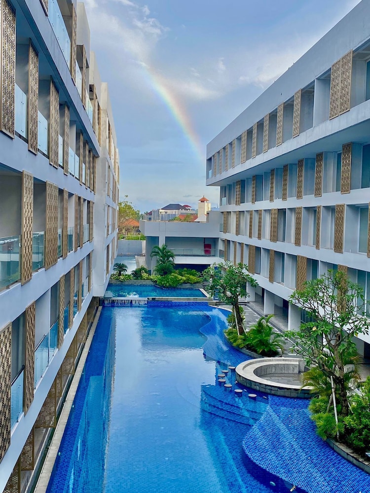 Sunday Hotel Arshika Sunset Road in Denpasar Barat
