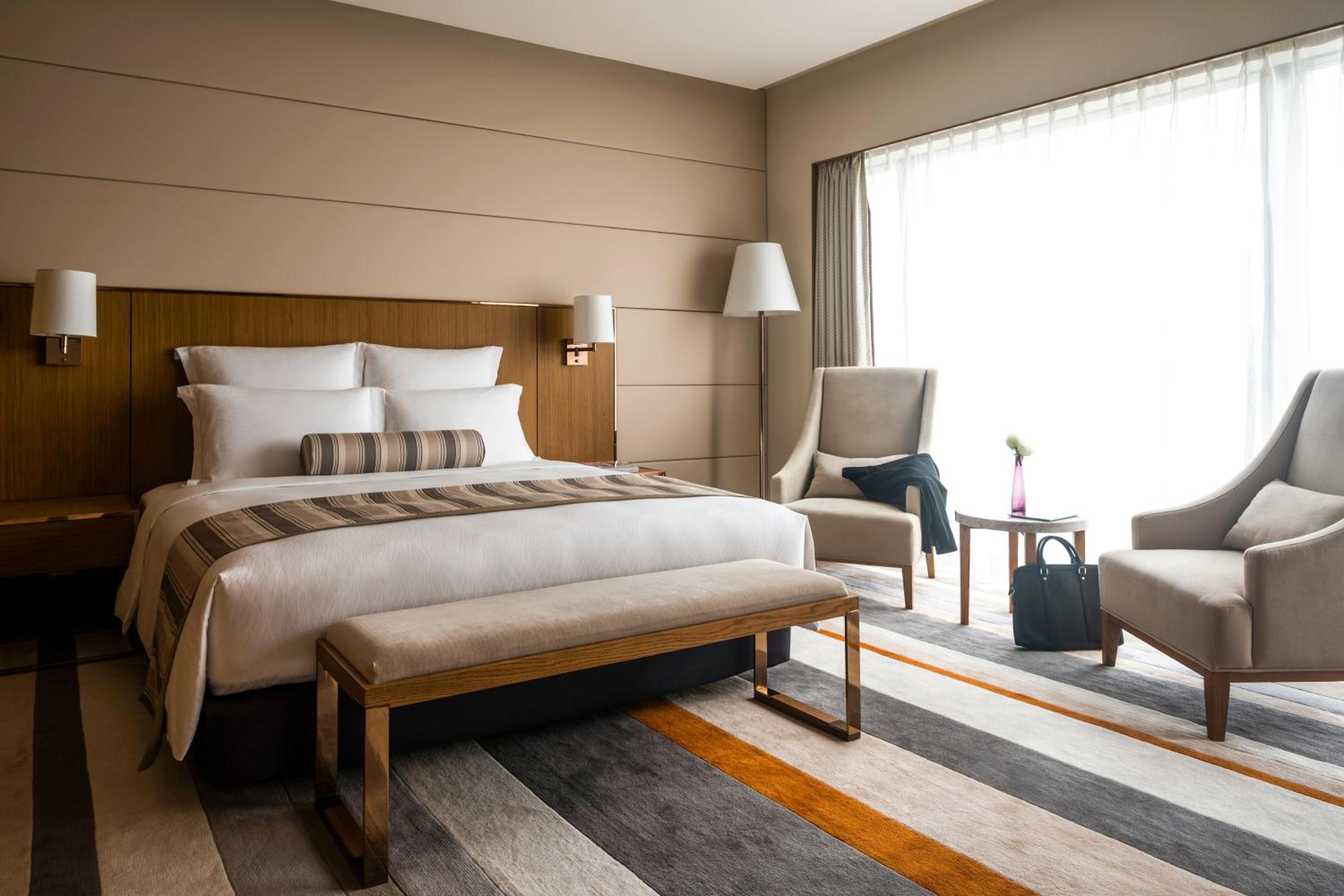 PREMIUM, SUPERIOR, KING BED, CITY VIEW