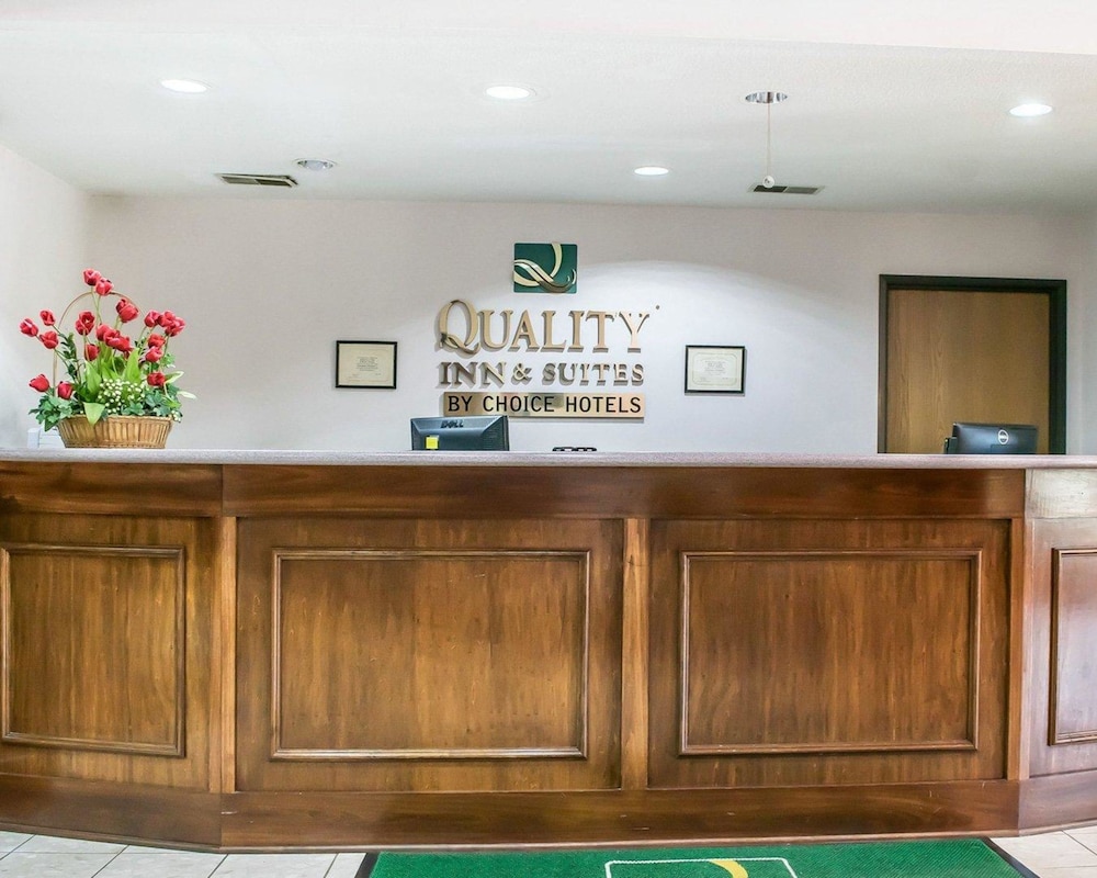 Quality Inn & Suites Brooks Louisville South 8/38