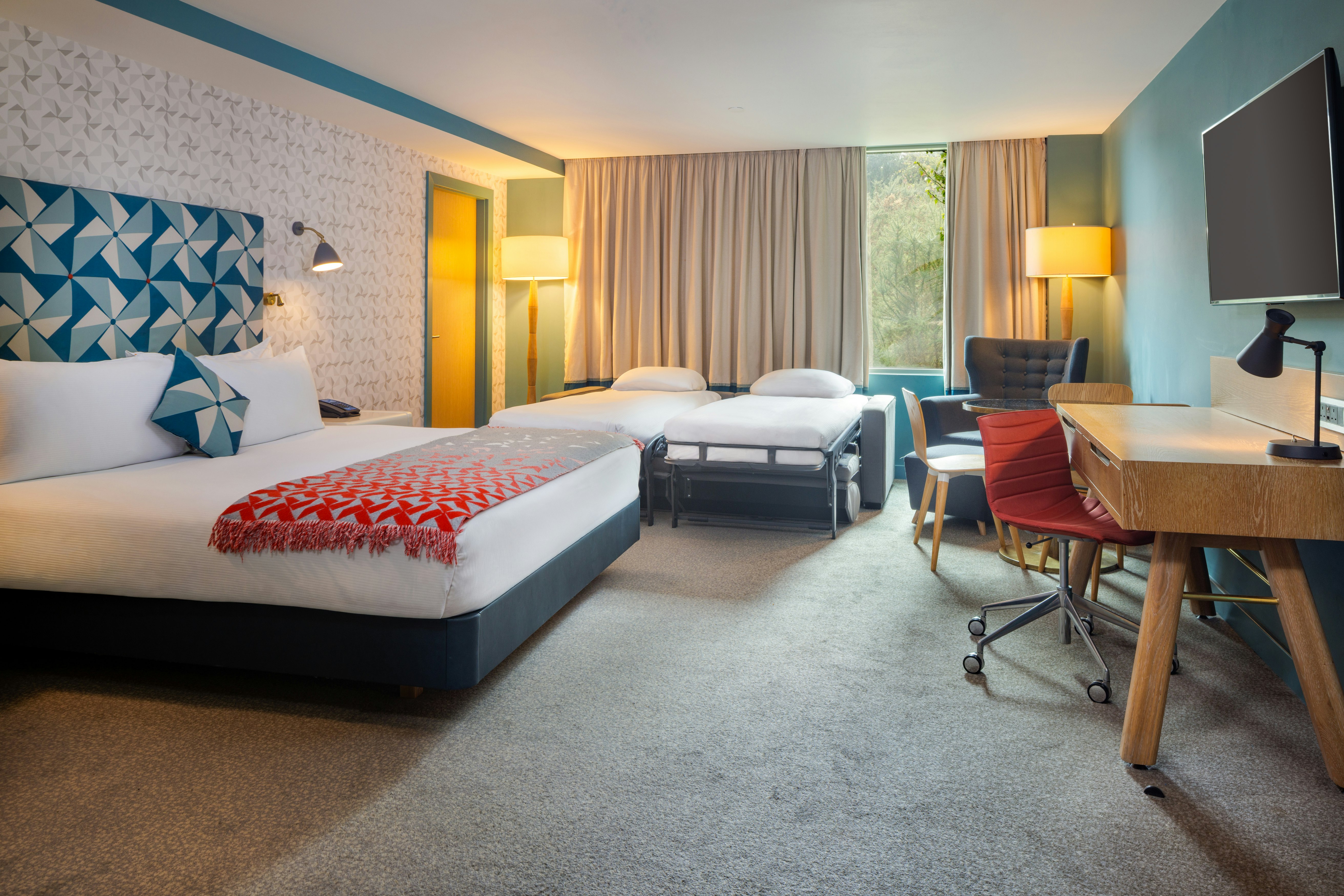 غرفة عائلية بسرير كينج، Hilton Bournemouth 6/10