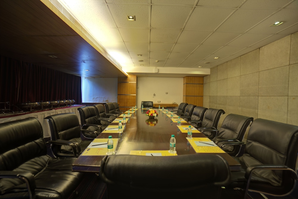 Goldfinch Hotel Mangaluru 48/60