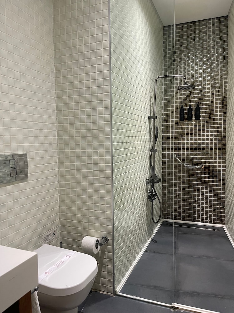 Misafir Suites 8 Istanbul. 67/70