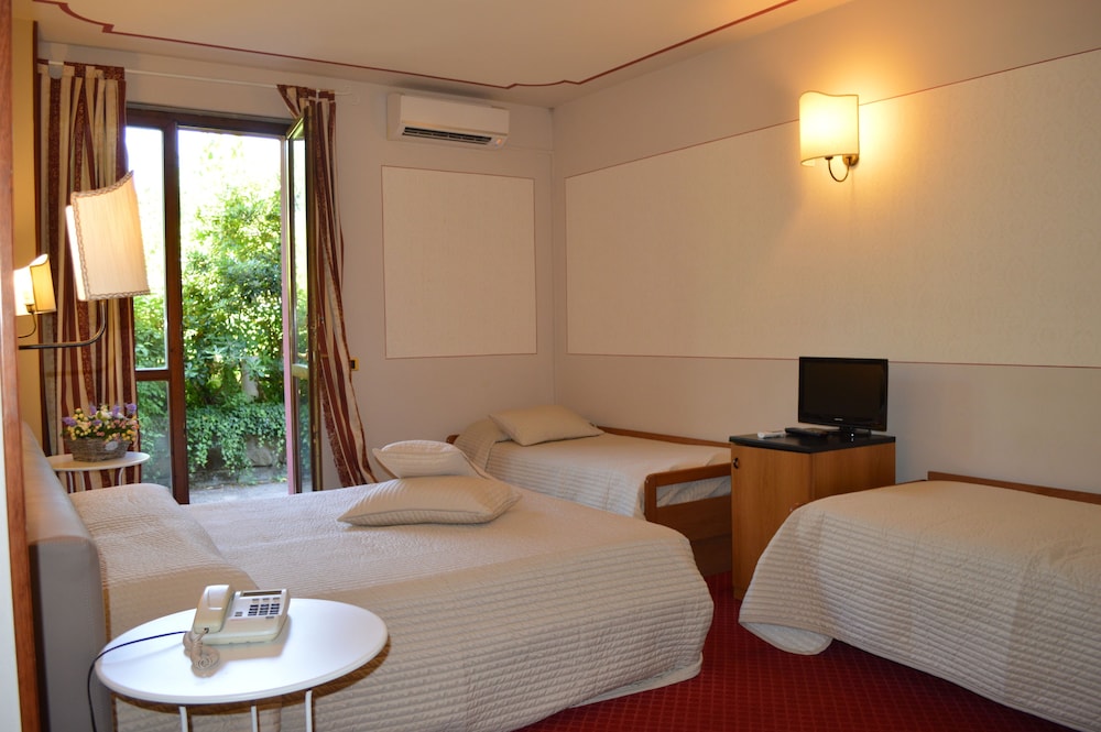 Hotel Monti 19/50