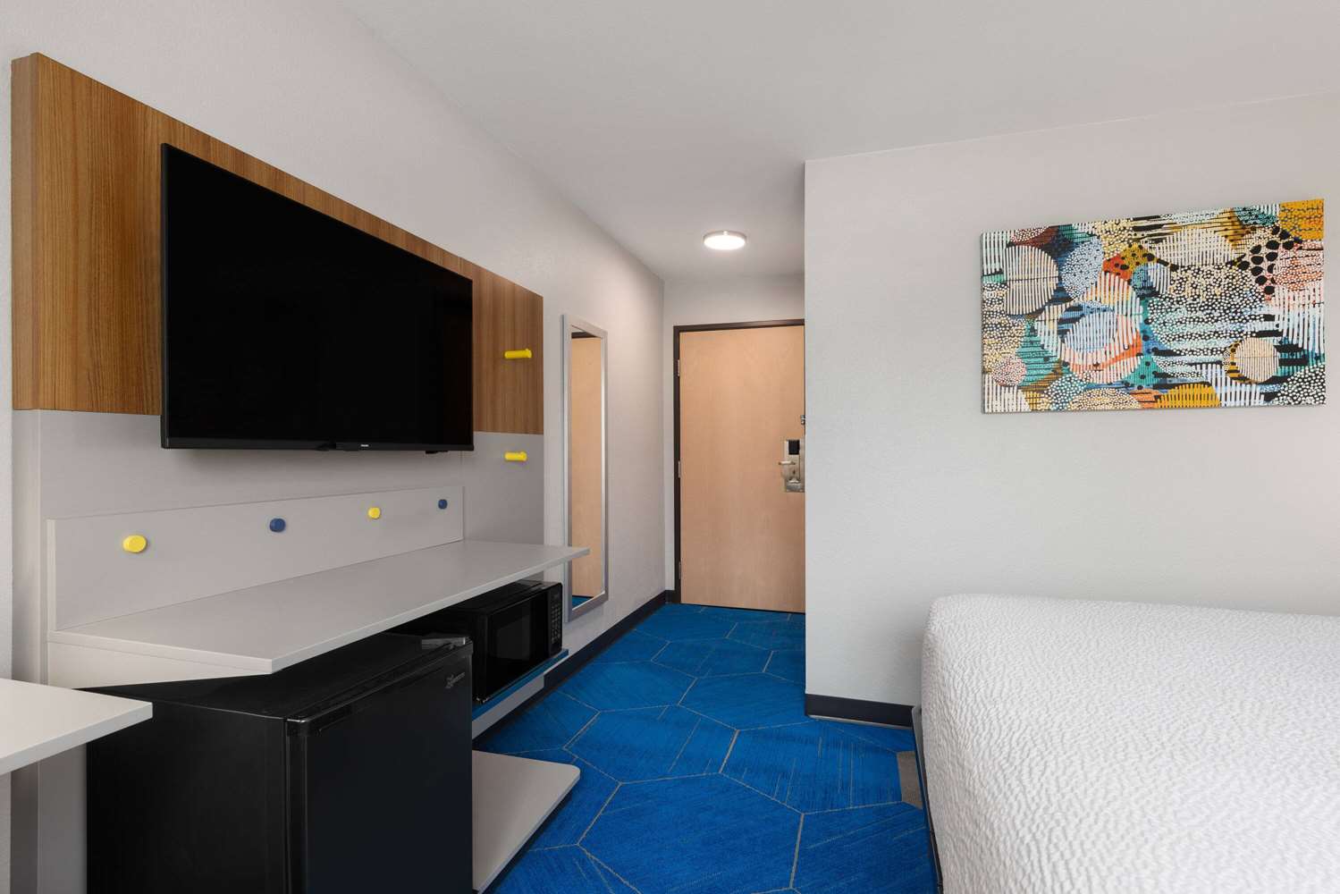 Microtel Inn & Suites by Wyndham Independence 24/29