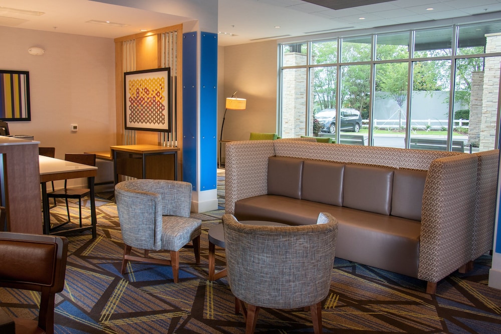 Holiday Inn Express Suites Tuscaloosa East Cottondale 34/49