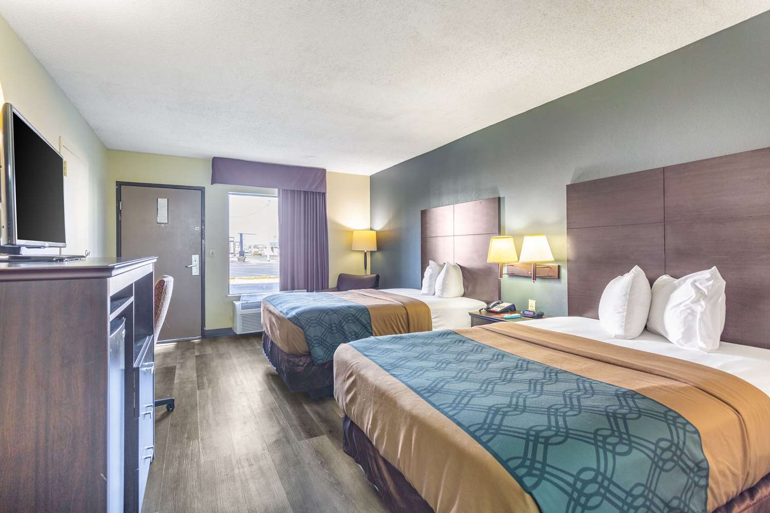 Room, 2 Double Beds, Smoking