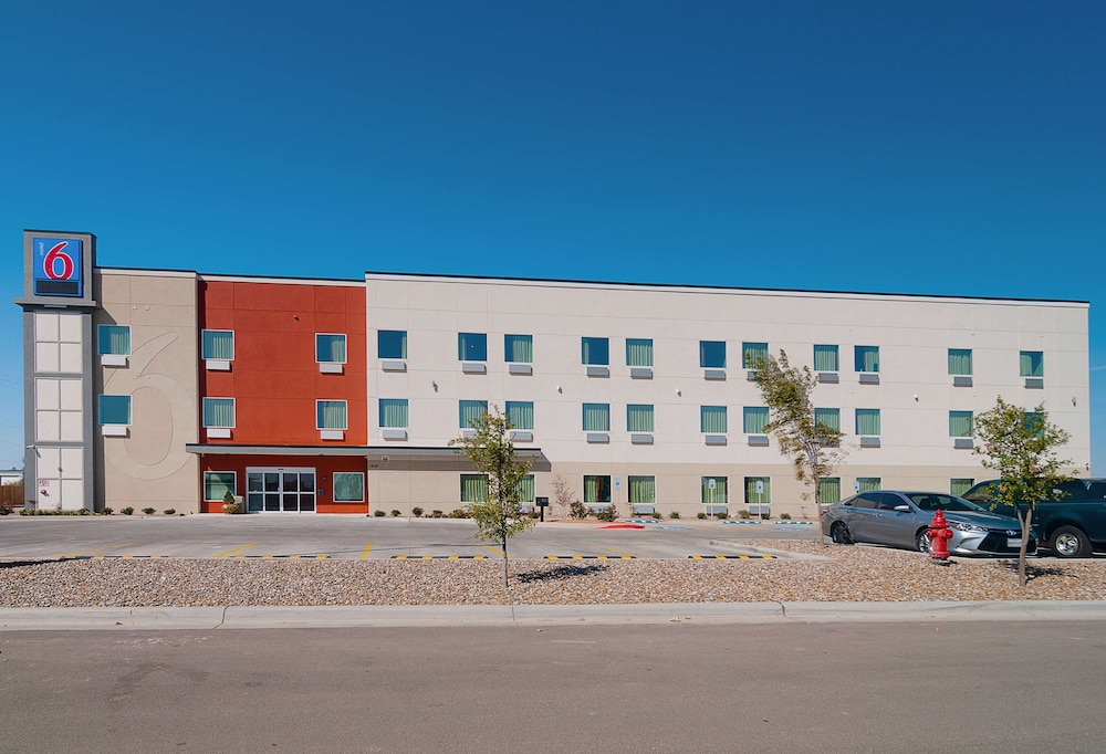 Motel6 Midland Tx 48/54
